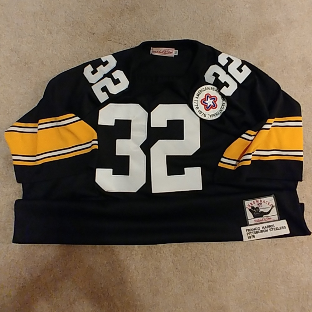 Mitchell & Ness - Picture 2 of 4